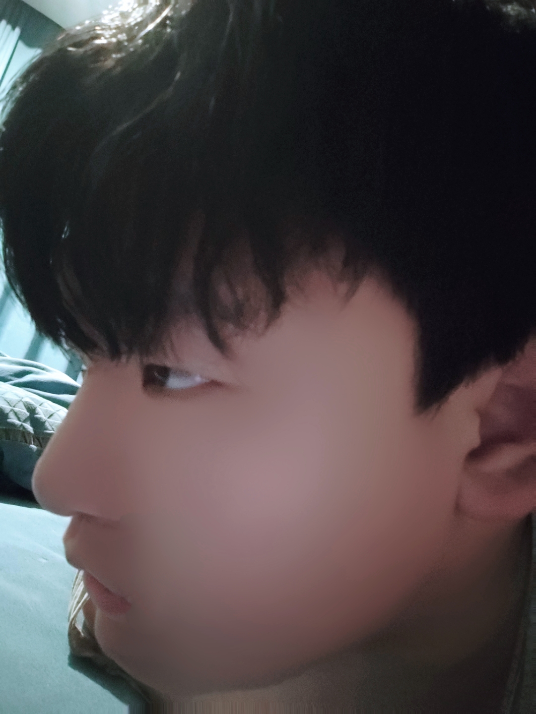 帅气男生侧脸照