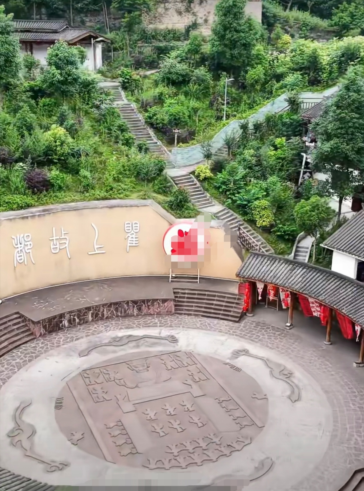 这里就是被网友们誉为四川成都市彭州小丽江的海窝子古镇,据说这里