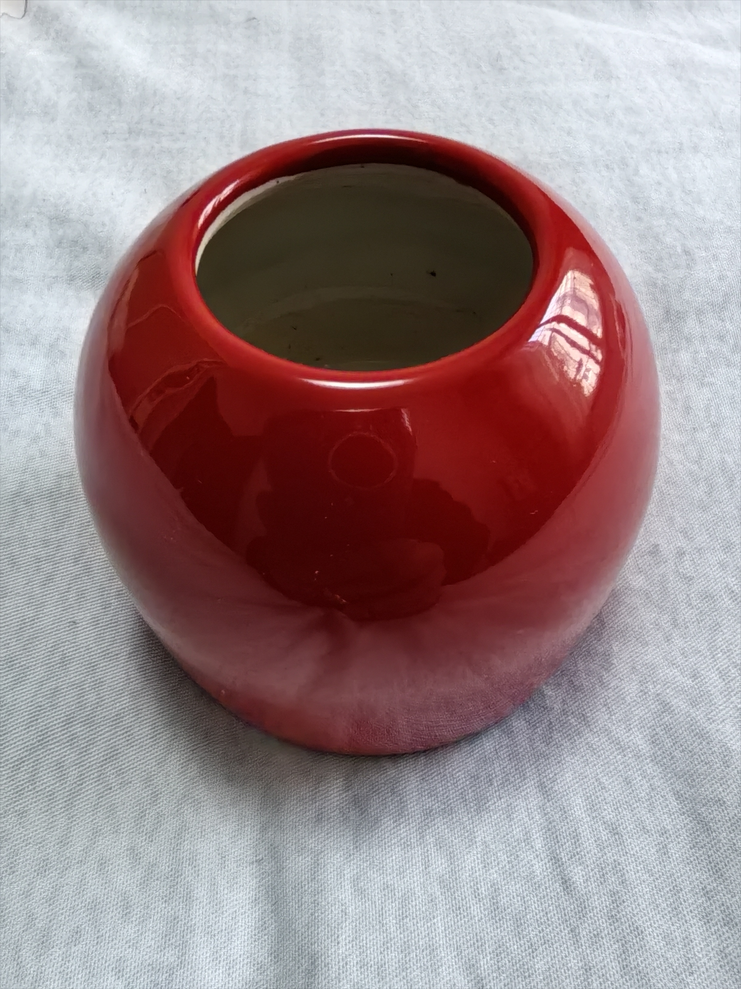 康熙郎窑红御字水呈:高5.3cm,口径3cm,肚径6cm,足径5.8mm