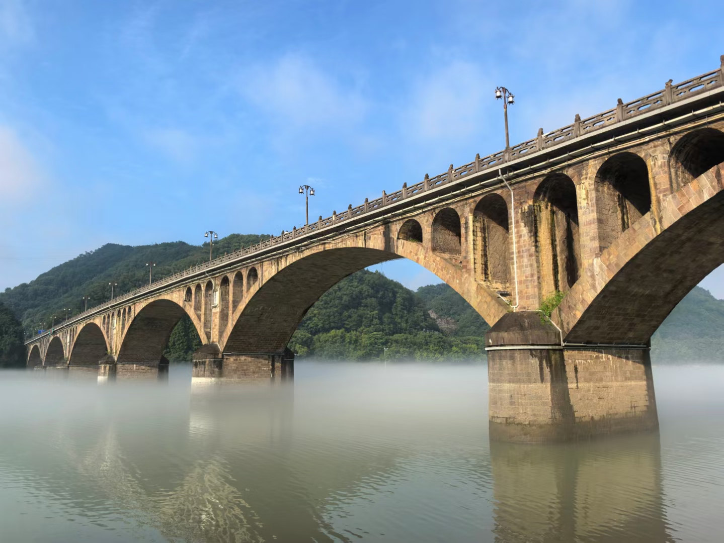 缺乏安全感的人尤甚.#人生感悟