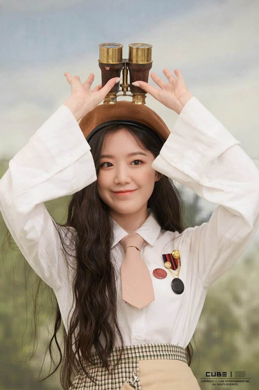 1,张新成李兰迪没分手,男方最近还在给女方介绍电视剧资源.