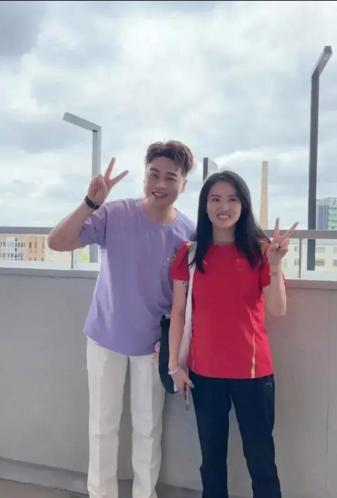 陈若琳从来都没有公开过有男朋友,只是有一次,记者问她什么时候嫁人