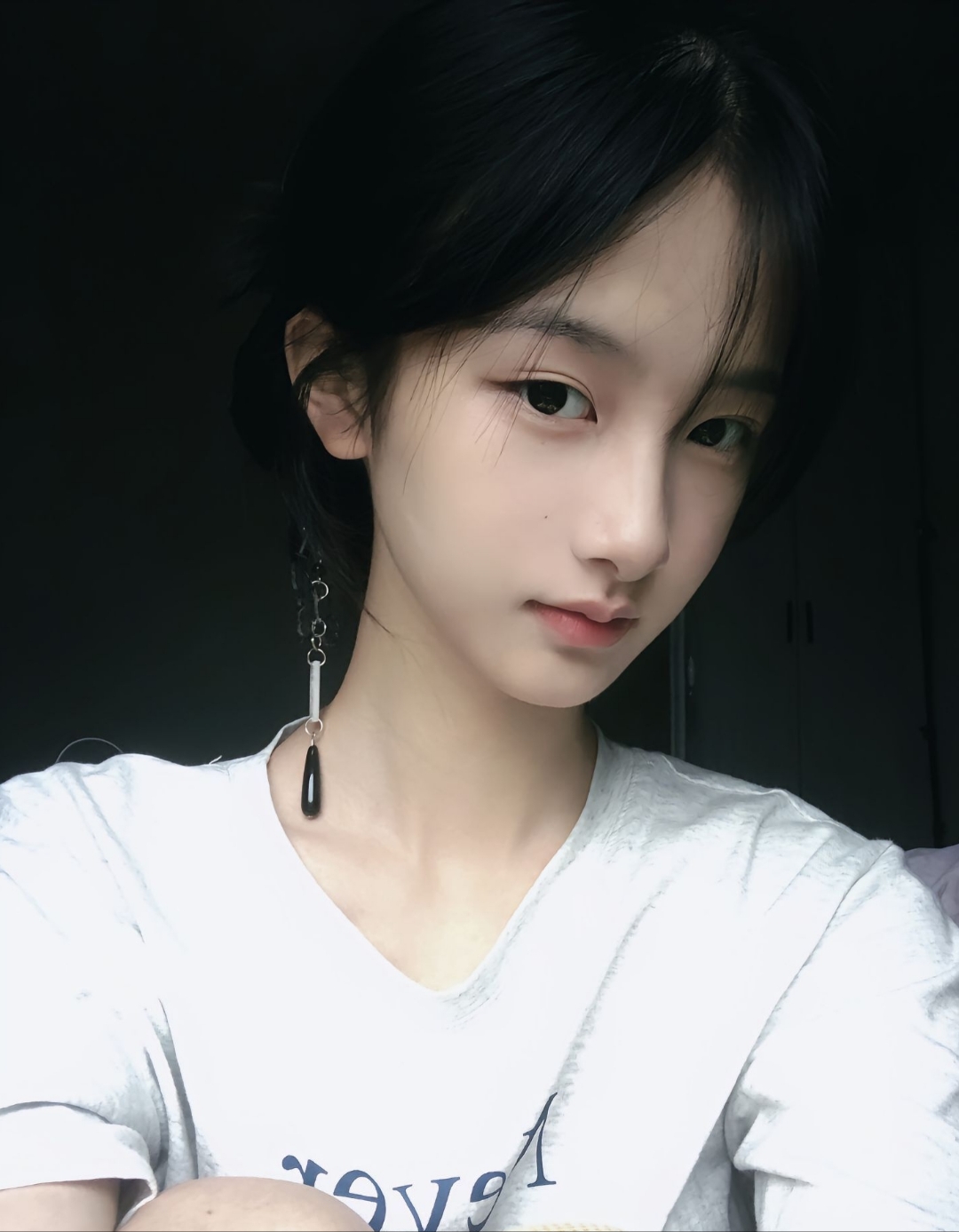 在这个物欲横流的社会,真真假假,假假真真,谁又能真正分得清楚呢?