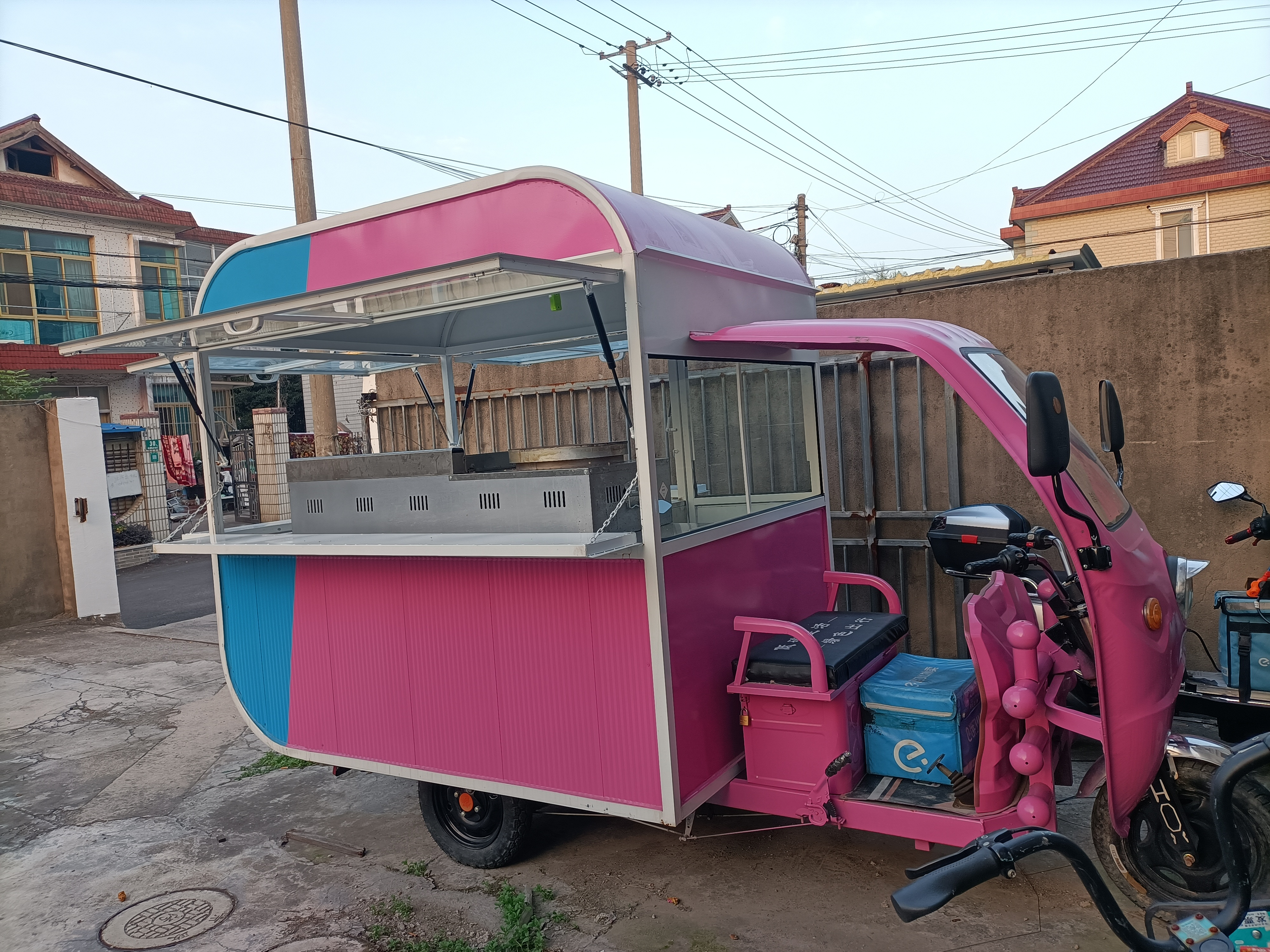 准备回老家发展,转让三轮车早餐车