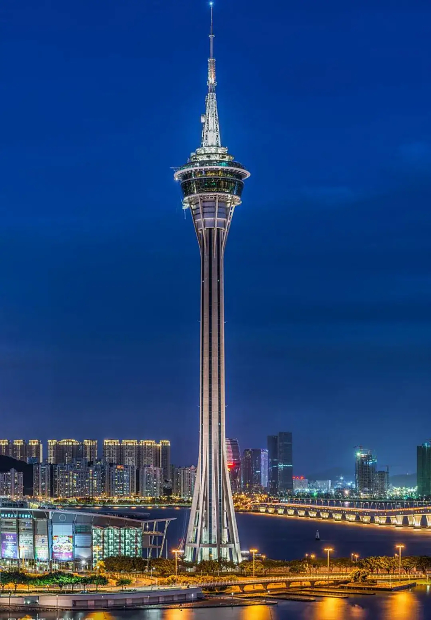 跨年创作挑战赛#大湾区地标之澳门观光塔  澳门观光塔是珠三角西暗谮