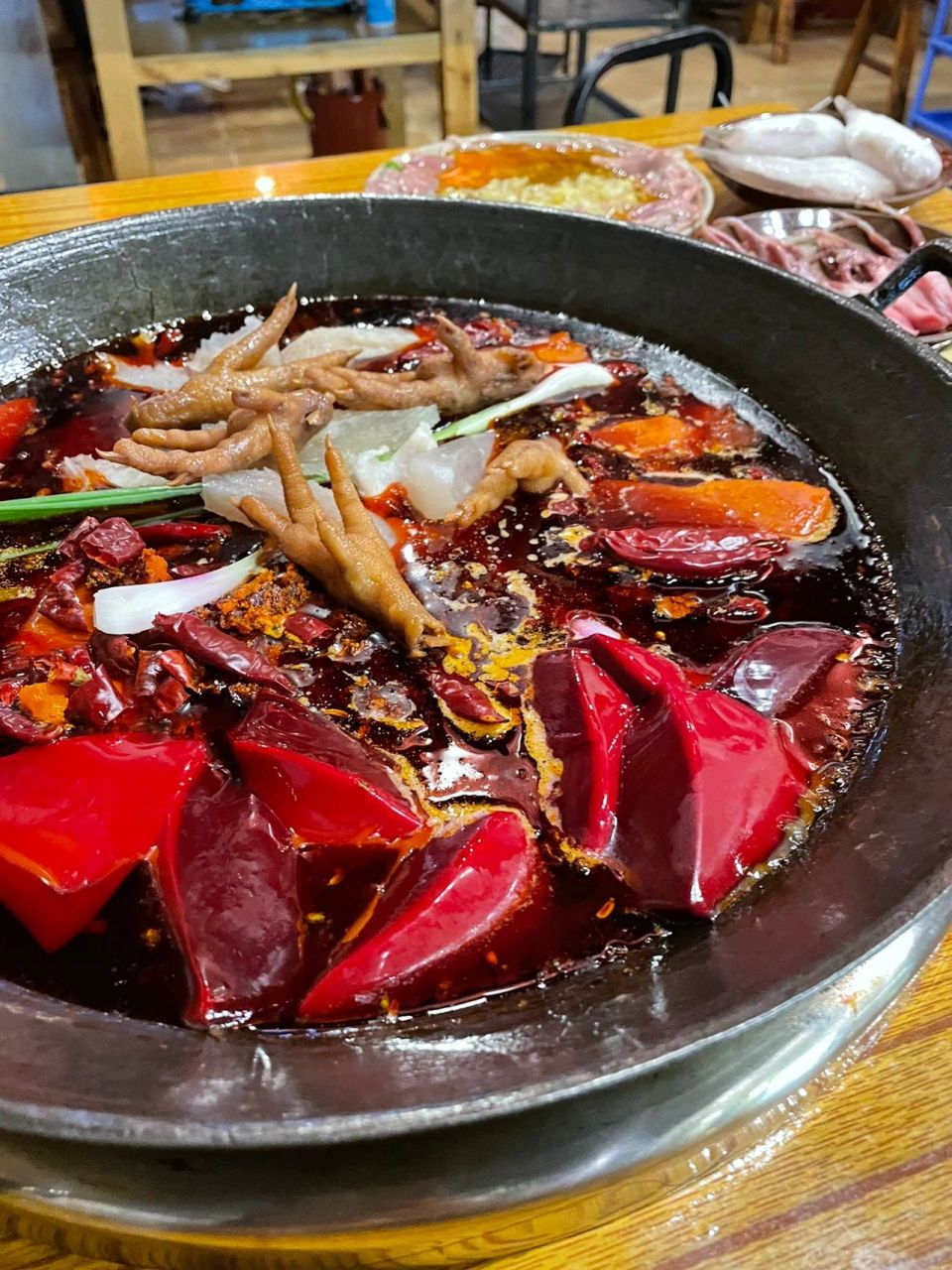 巴山绿肺硒旺万源# 达州火锅代表之一老子火锅|||要说该我到四川来呢