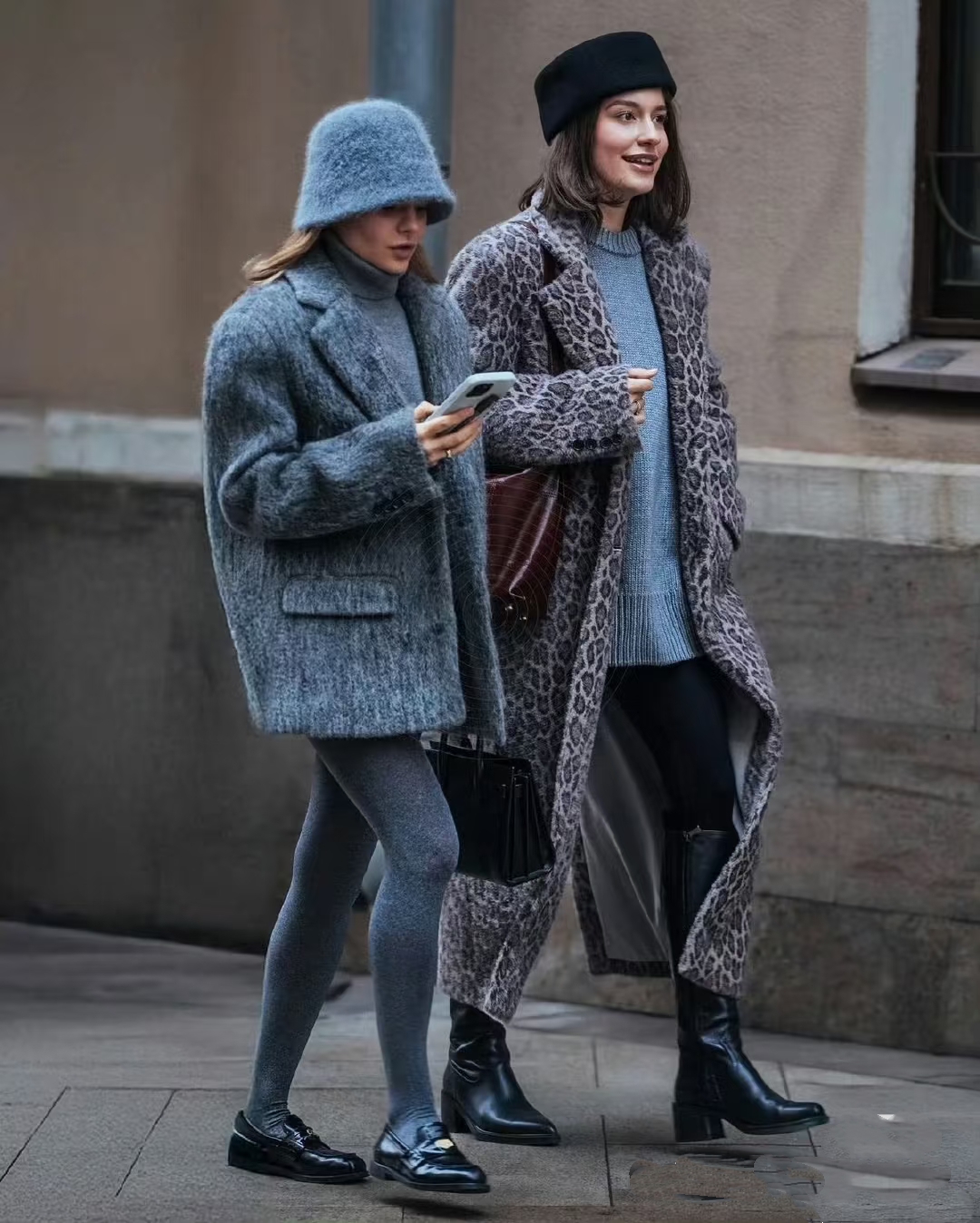 这里的街拍,不仅捕捉了城市的风景,更展现了巴黎人对时尚的独特理解与