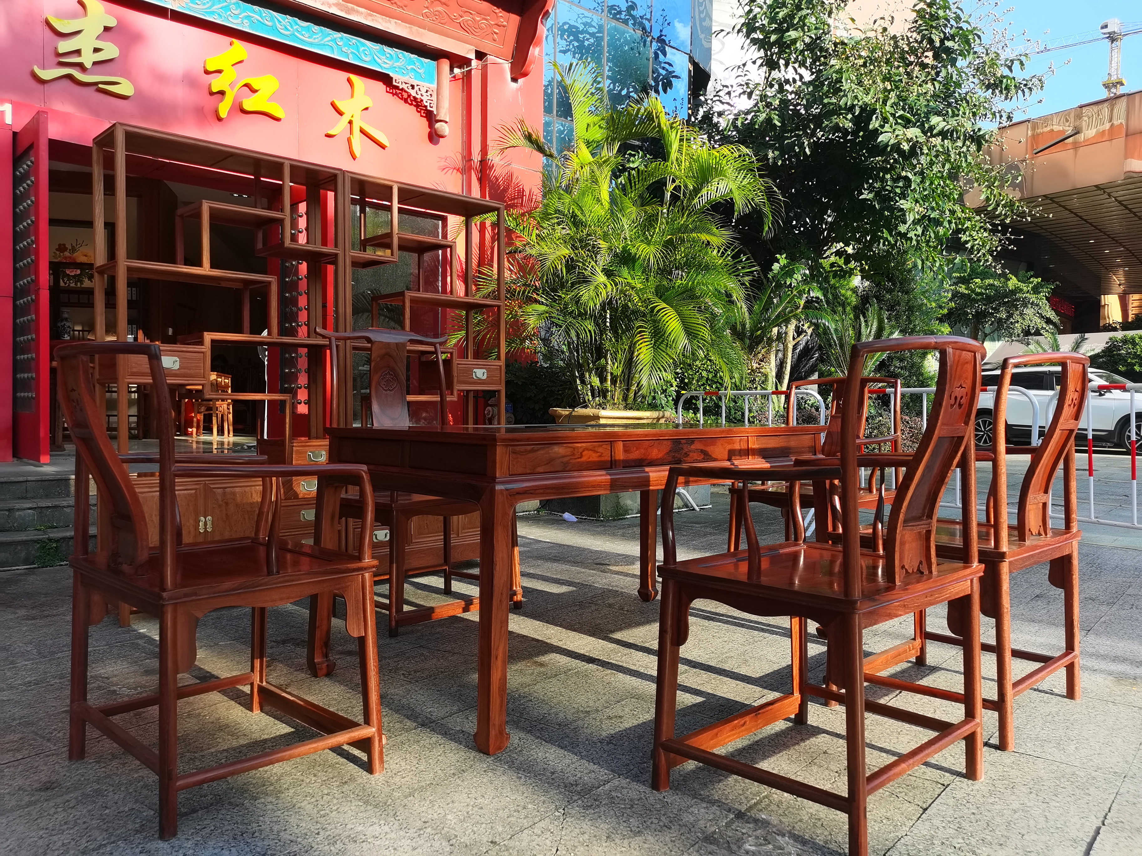 大果紫檀黑红料茶桌欢迎品鉴