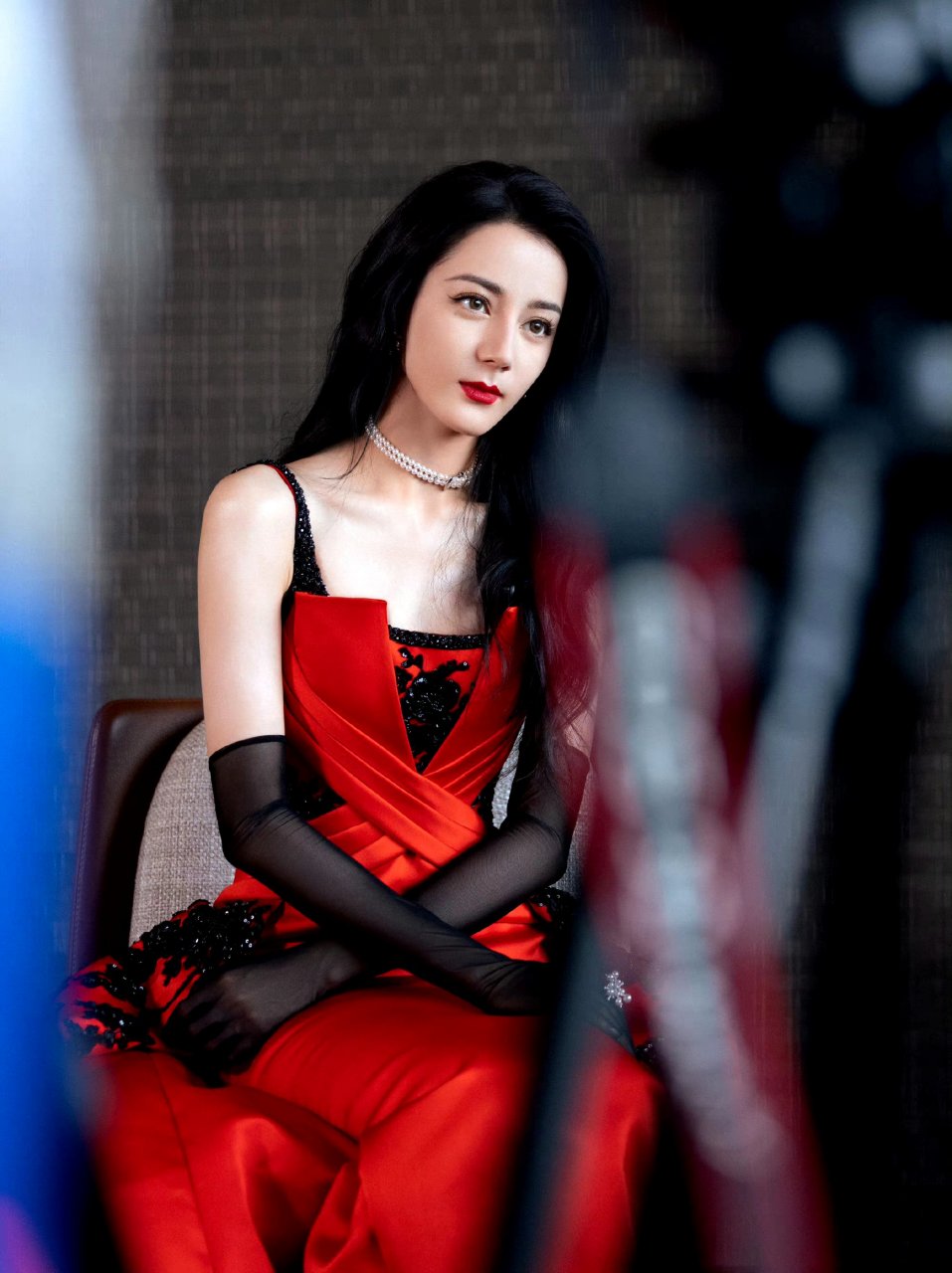 迪丽热巴[期待][鼓掌]黑色蕾丝攻速手套