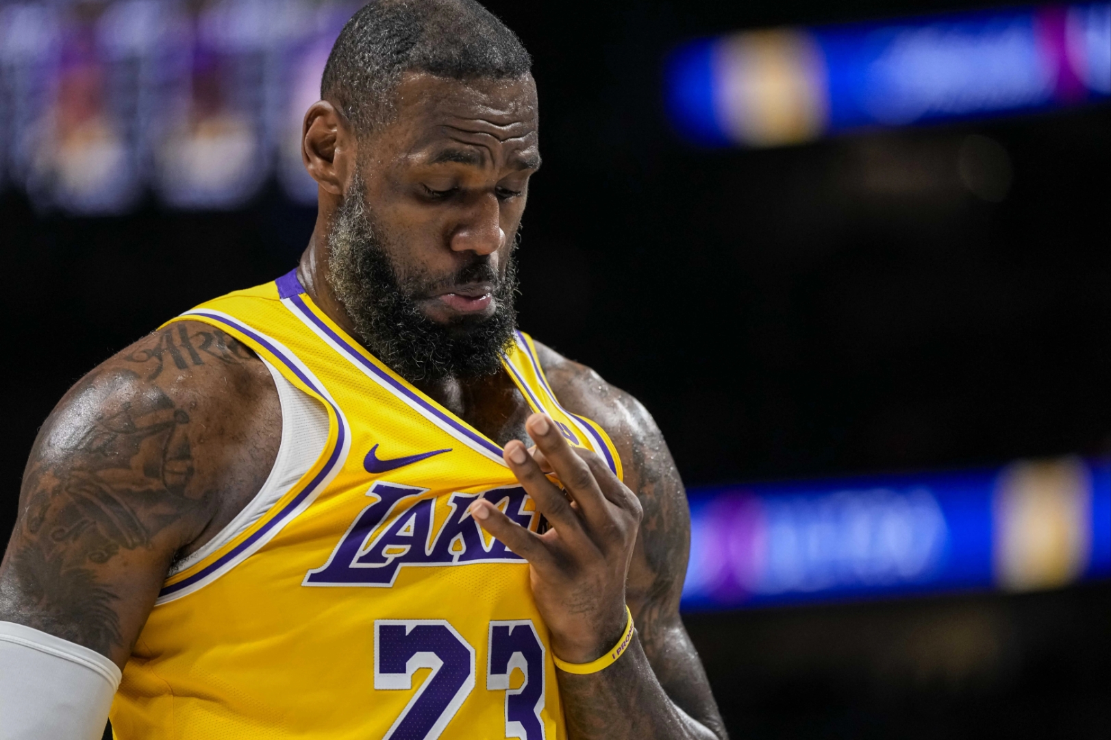 nba巨星勒布朗·詹姆斯透露考虑转型成人影星