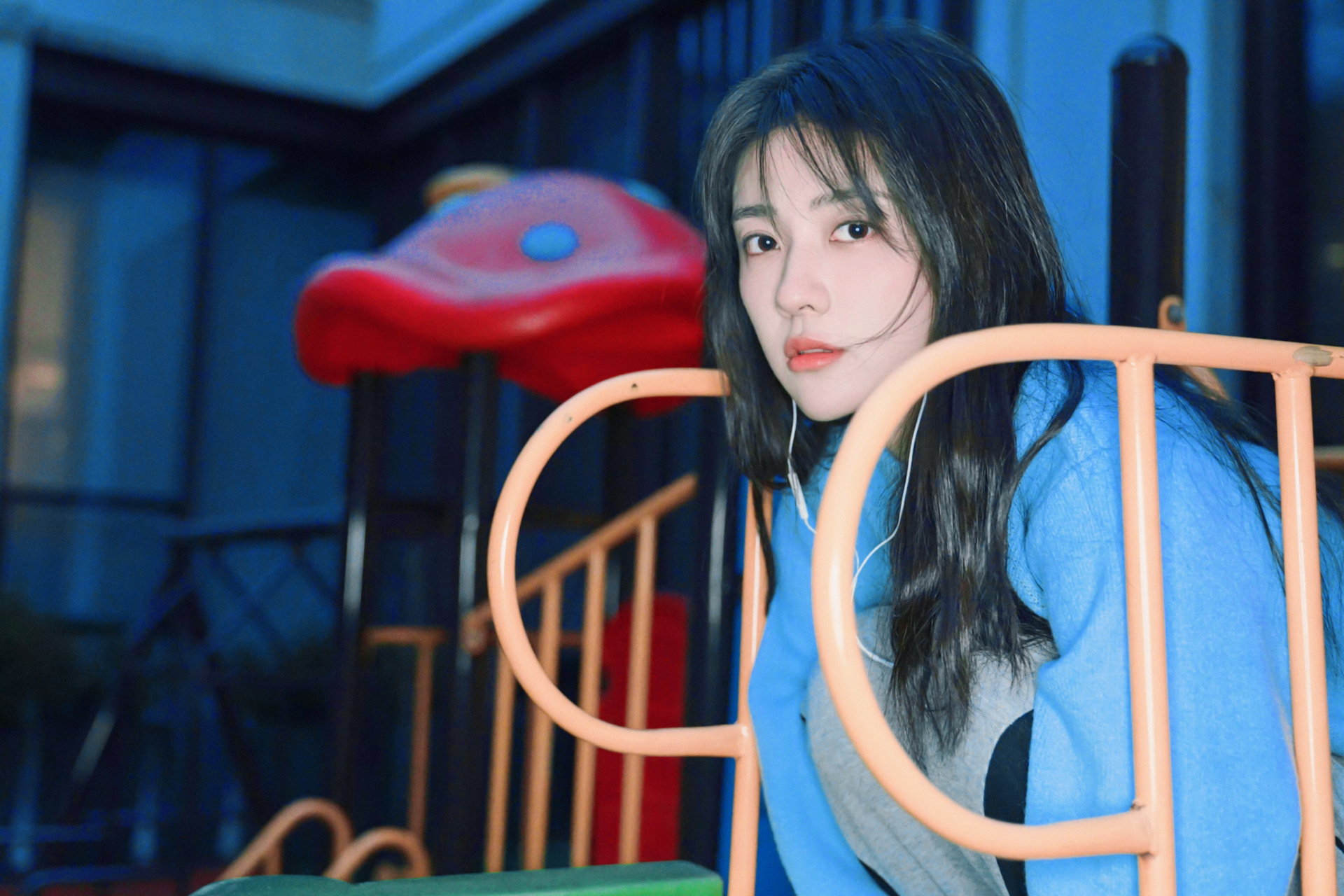 梁洁# 眉眼间流露出淡淡的温柔与纯真,有种无法言喻的美.