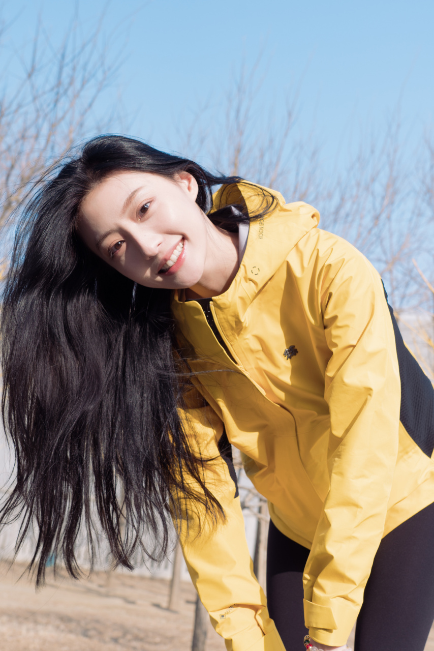 胡连馨春日灵动少女,清纯甜美,元气满满好可爱!