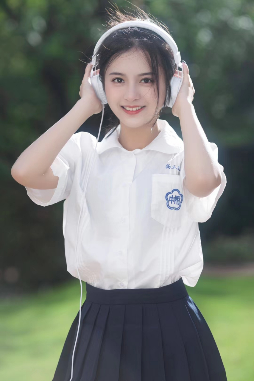 元气少女 #合诗雨#  甜美小学妹已上线