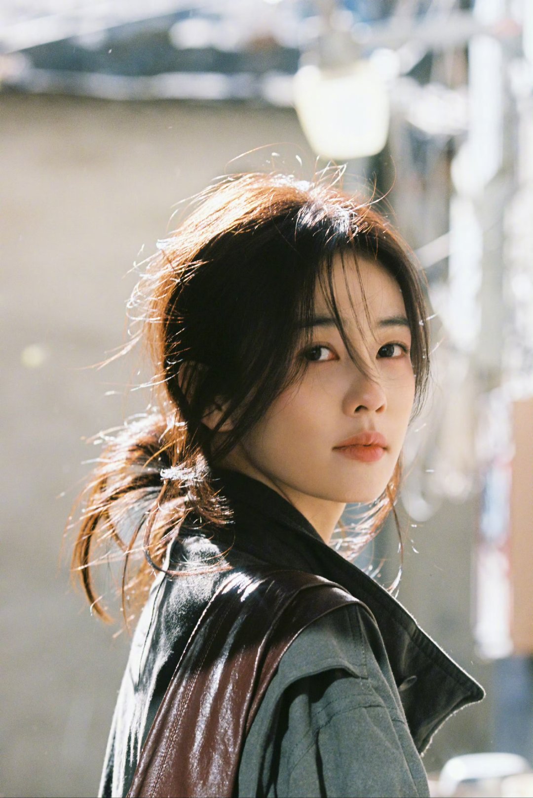 女生扎头发的发型