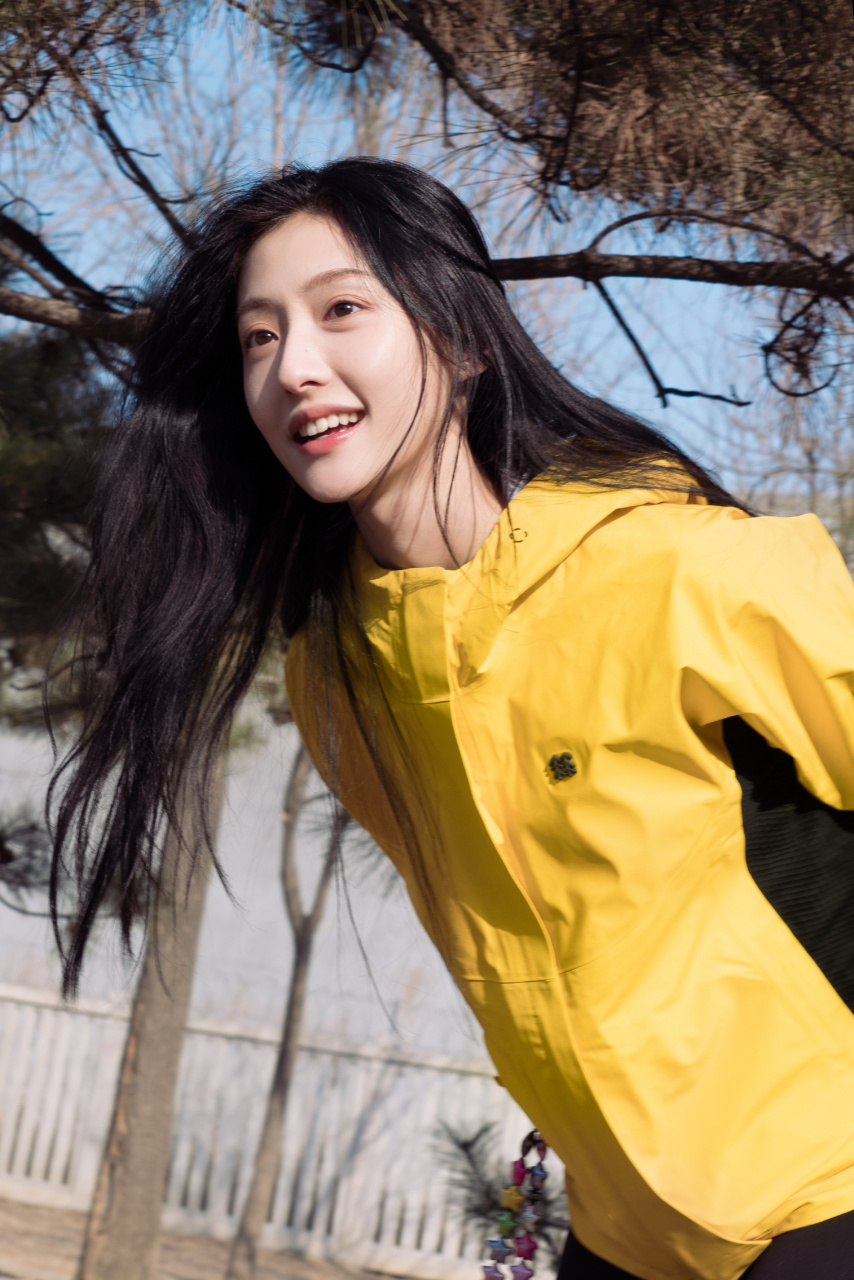 胡连馨春日灵动少女,清纯甜美,元气满满好可爱!