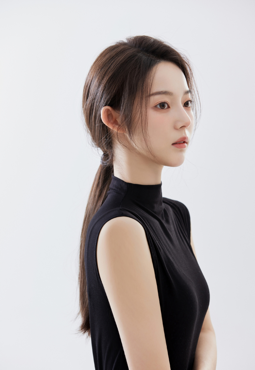 冯琬贺知性美女,温婉灵动.#2月图文动态激励计划