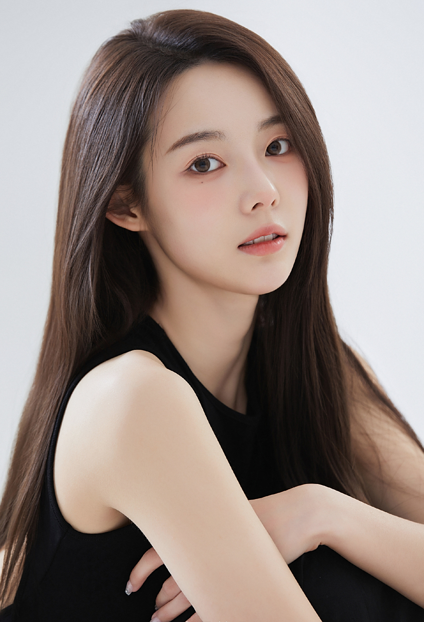 冯琬贺知性美女,温婉灵动.#2月图文动态激励计划