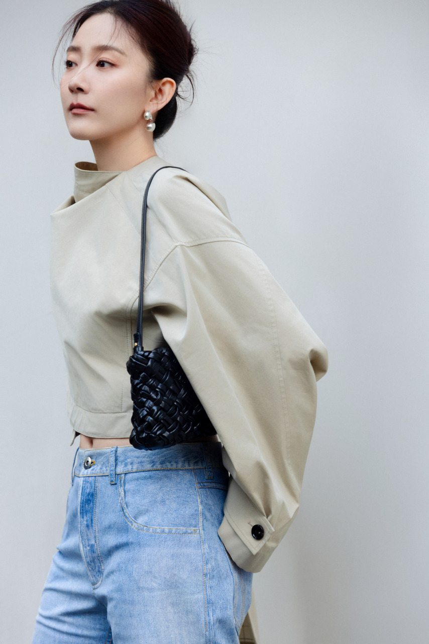 朱颜曼滋简约穿搭,优雅大气的知性美女!