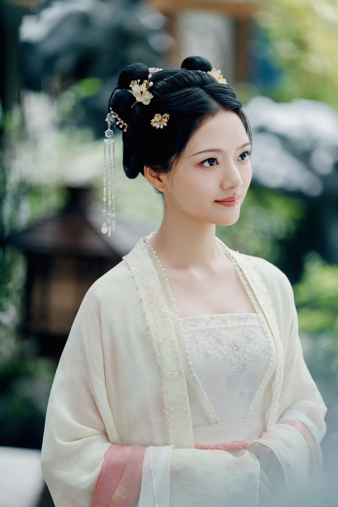 任敏古装美少女,元气甜美好养眼!