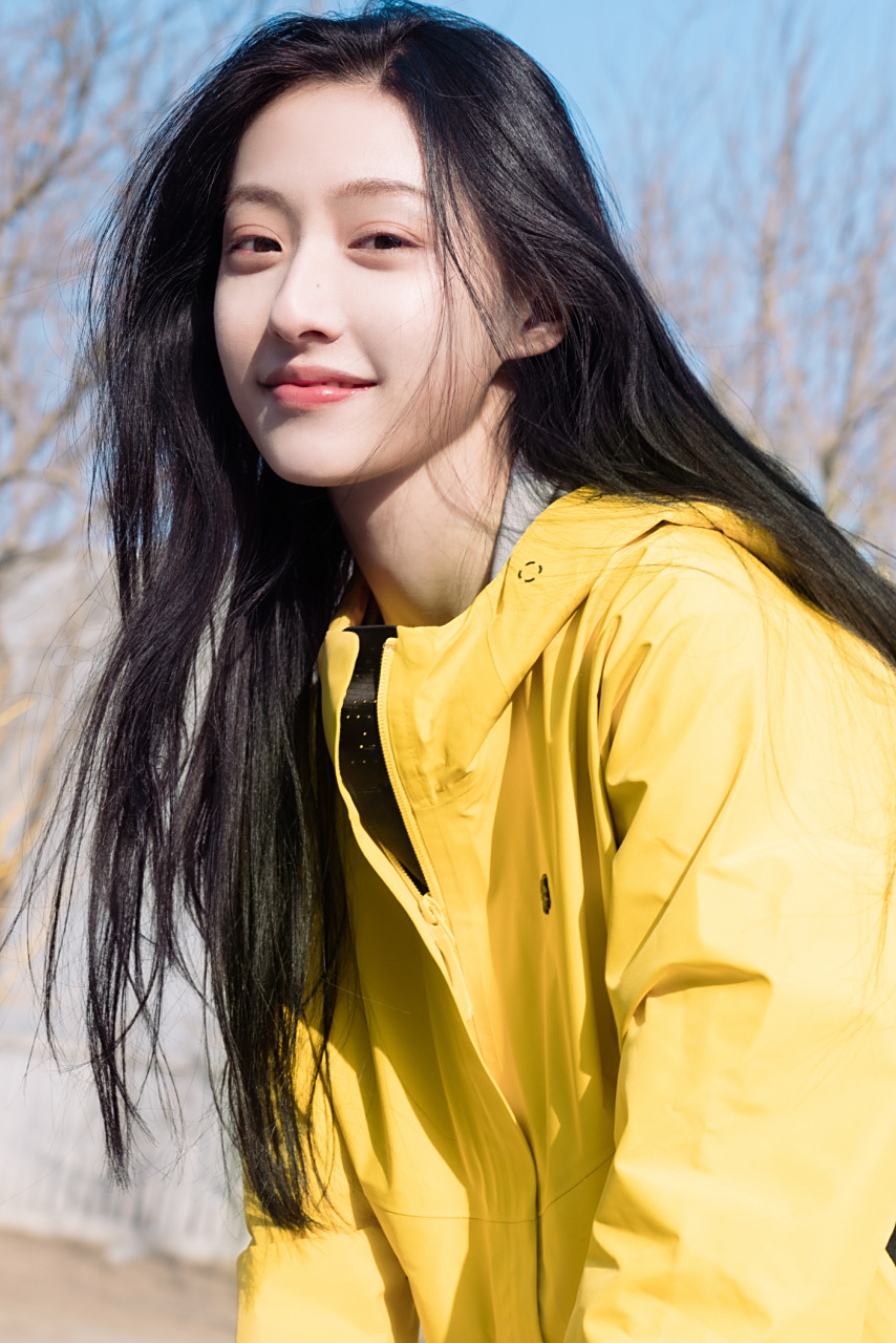 胡连馨春日灵动少女,清纯甜美,元气满满好可爱!