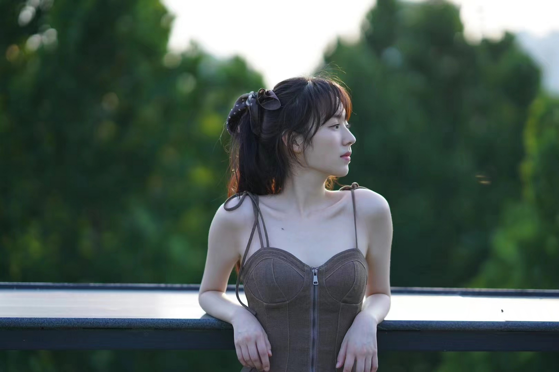 王瑞欣 活力满格,携一抹清风闲坐.