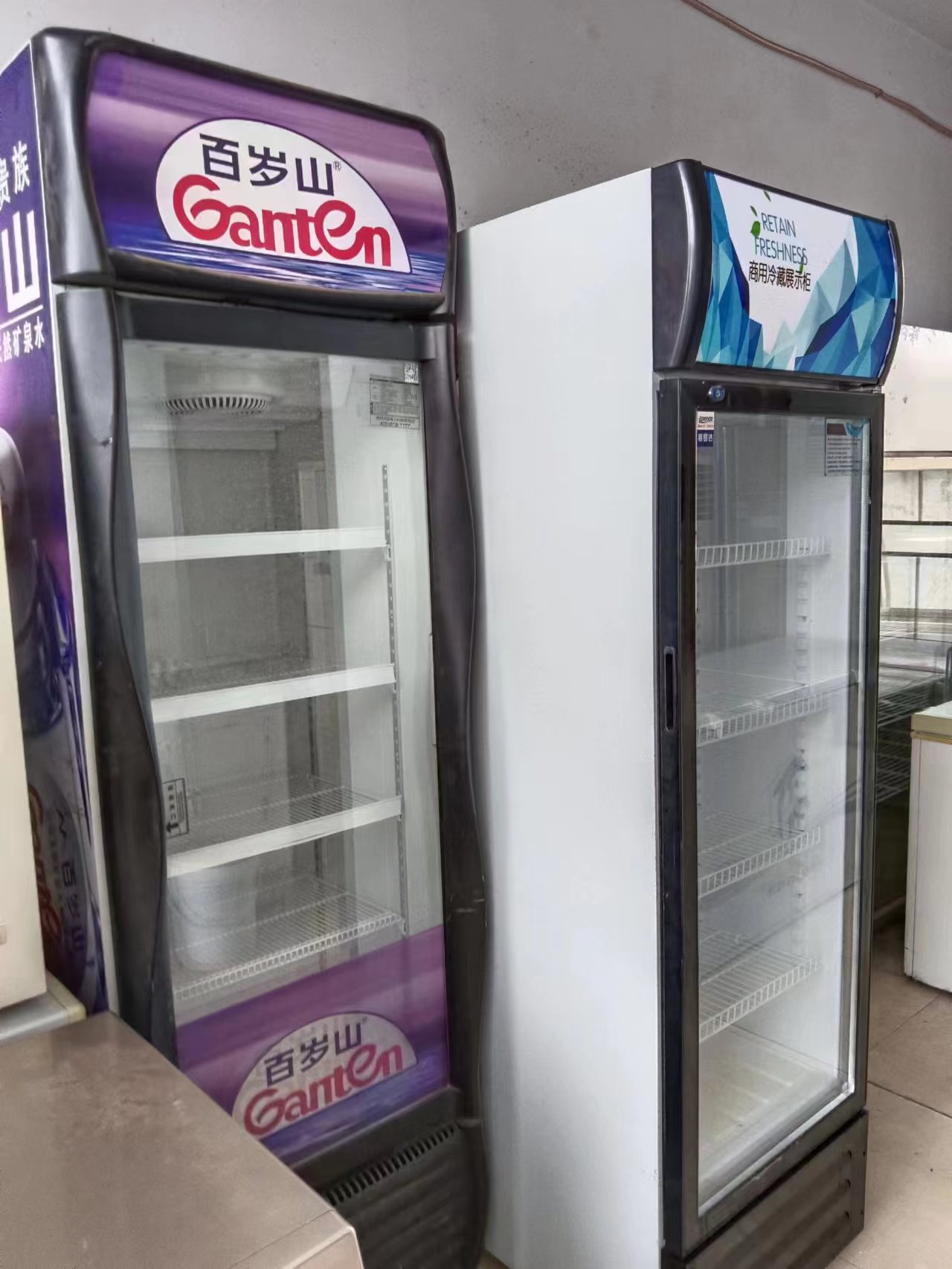 大量出售精品二手精品双门展示柜,单门展示柜,冰柜,雪糕柜等等!