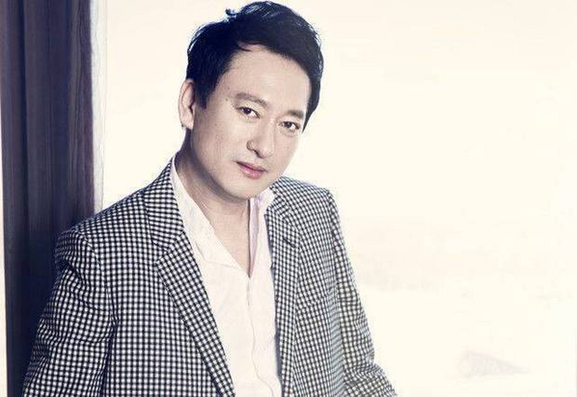 明星故事# 郑成华回应女儿未按时缴纳税务罚款传闻:不实!