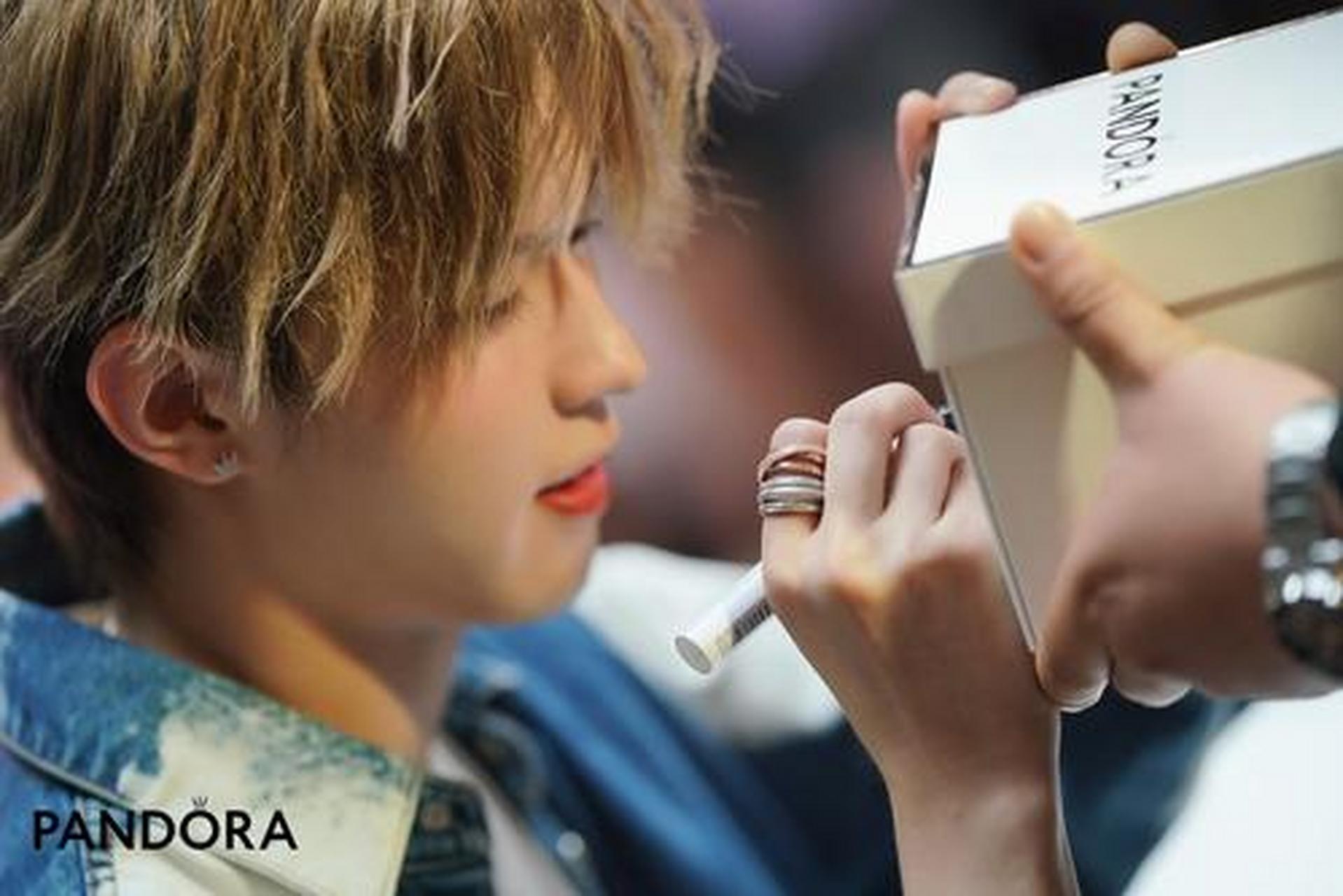 一直喜欢s.k.y天空少年李希侃