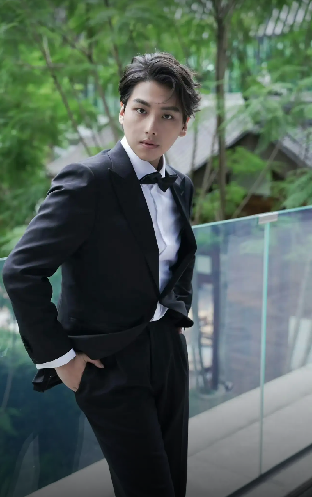 著名娱记爆料的:大爆剧女主恋情既然不是刘亦菲,吴谨言,杨幂等等