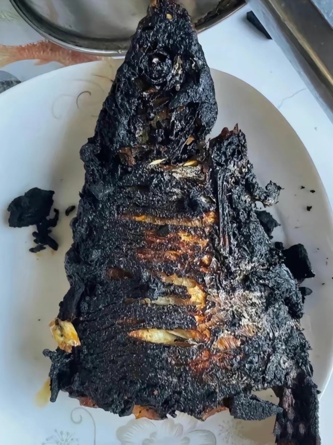 她说:呀!我也看不出来,要不你尝尝.我直接给了她一个白眼