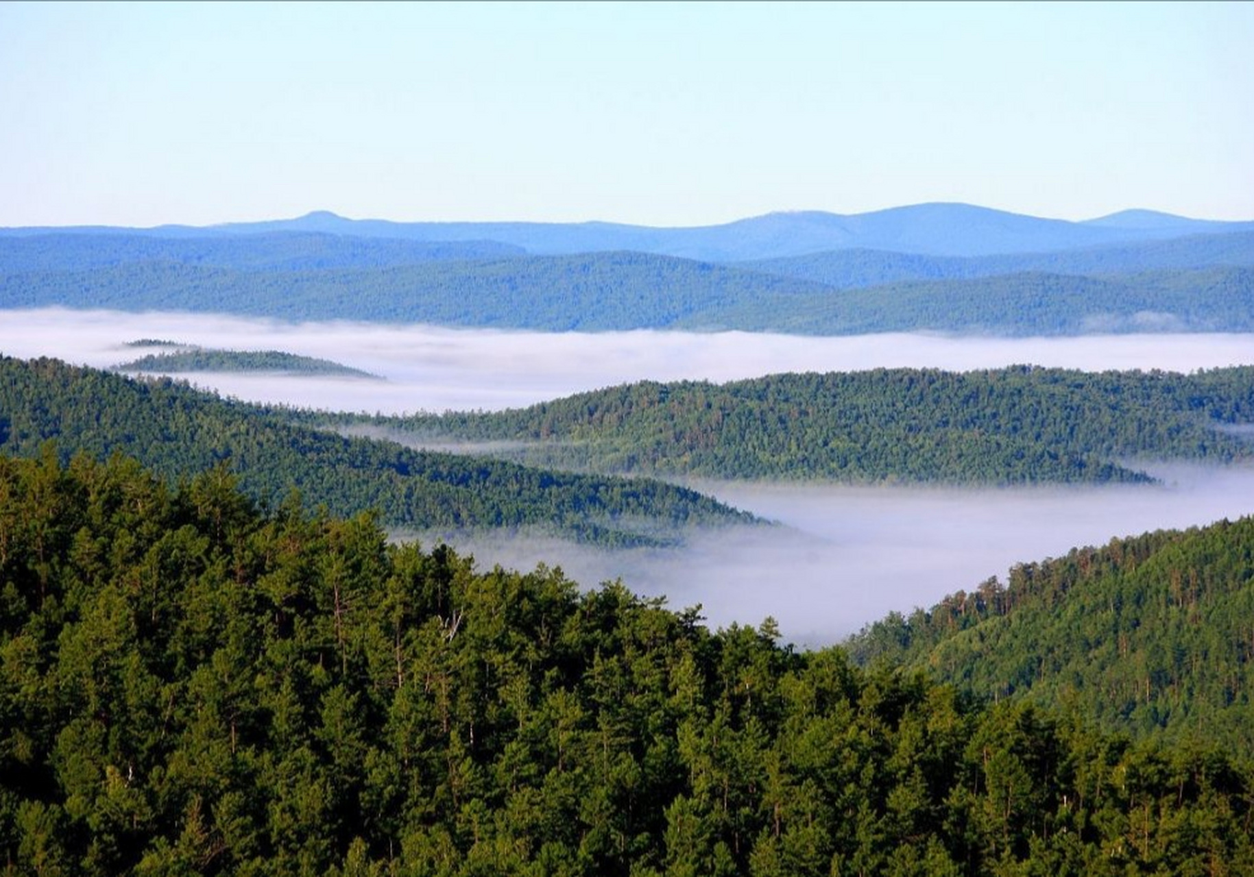 《白虎镇山大兴安岭》  大兴安岭又大兴安岭山脉,是兴安岭西部组成