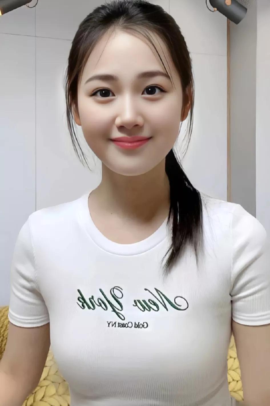 深山人家 深山老涧有人家,篱院柴扉一柳斜