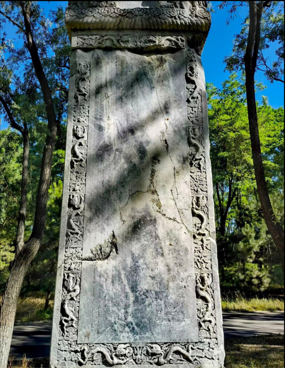 02费扬古(1645年—1701年),董鄂氏,满洲正白旗人,内大臣,三等伯鄂硕