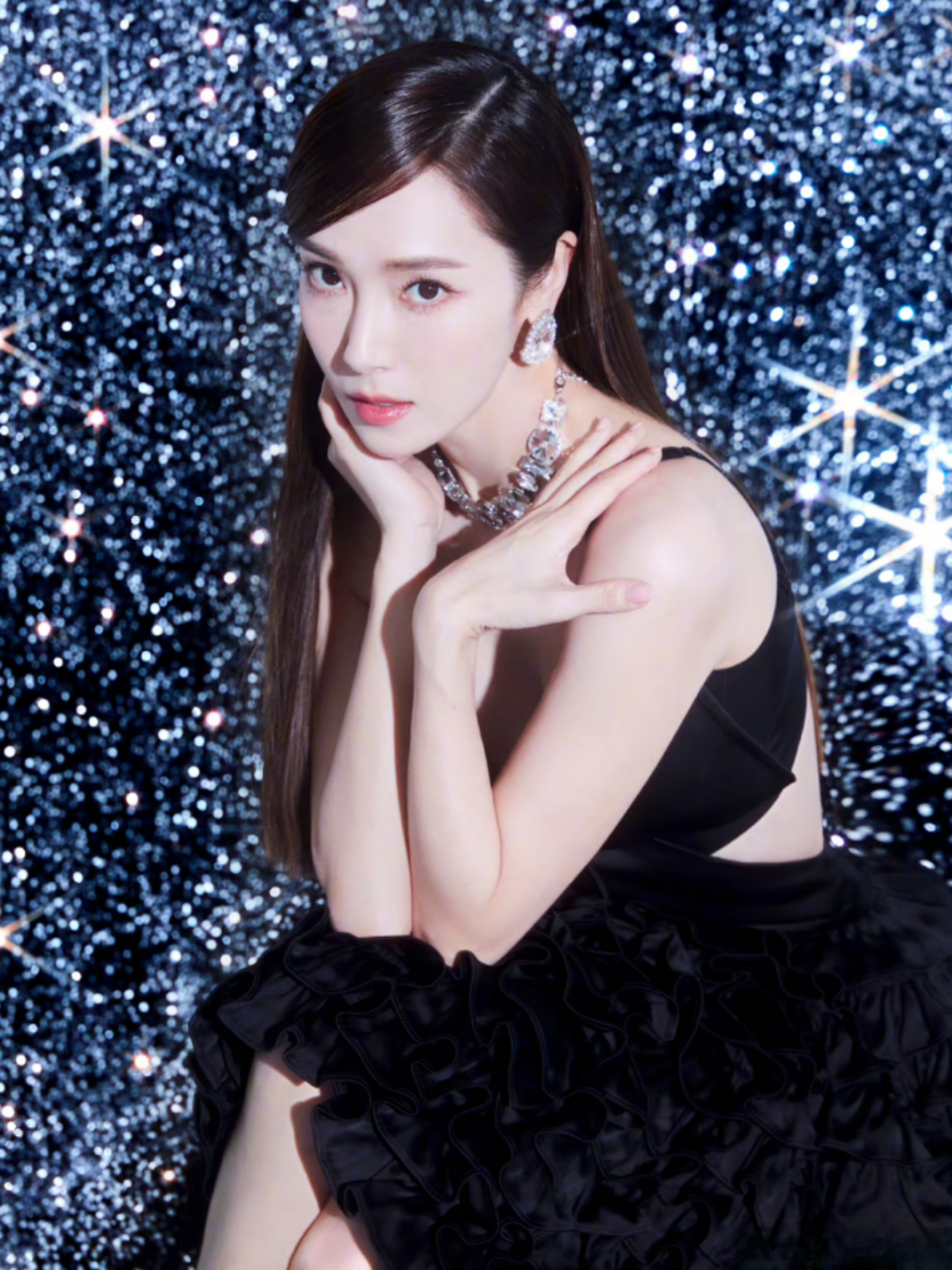 每日明星美图# 郑秀妍jessica 的黑色系列裙子91