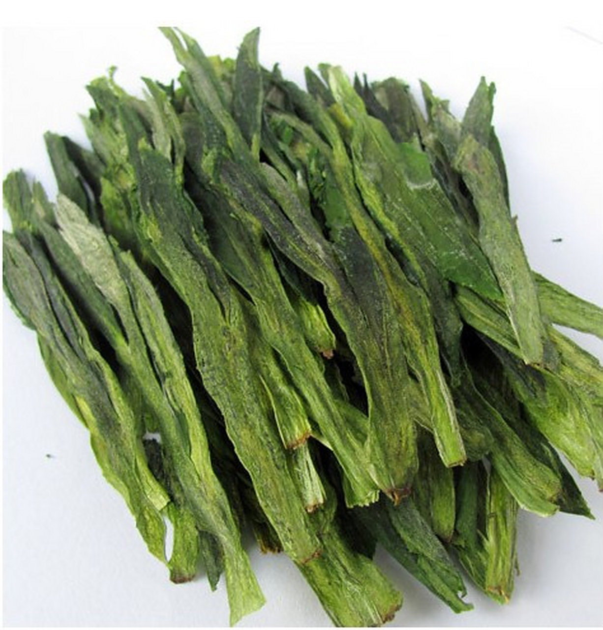 烘青绿茶根据原料的老嫩和制作工艺又可以分为普通烘青和细嫩炒青.