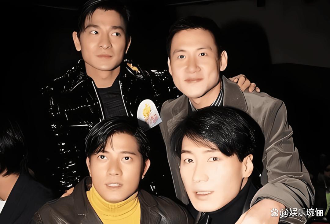 这张合照也太有年代感了吧!