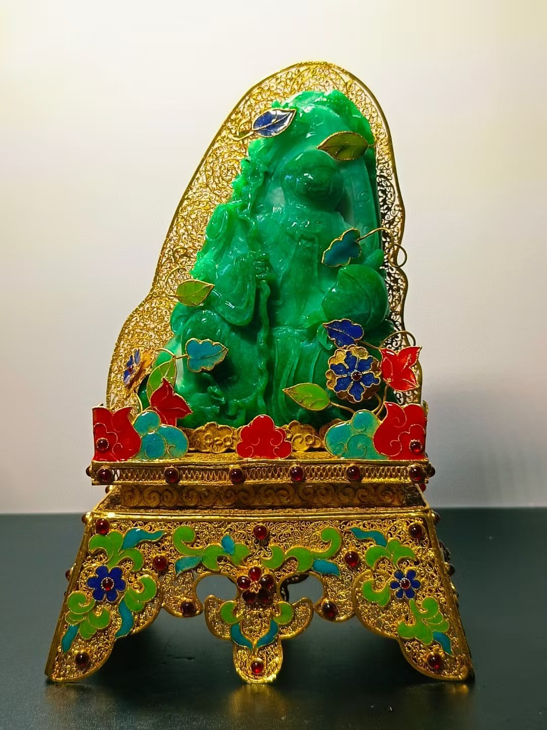 旧藏帝王绿翡翠寿星摆件