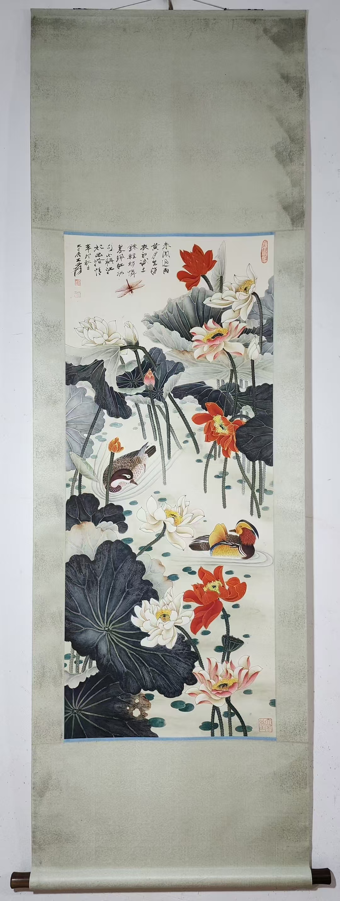 精品收藏 张大千 水墨画荷花鸳鸯图立轴