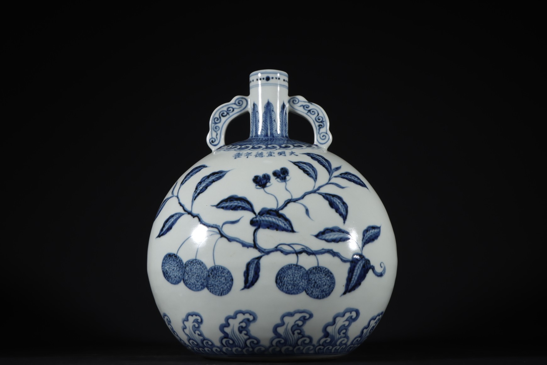 尺寸:高:27cm宽:22.5cm. #古董古玩收藏# #官窑# #古玩# #青花