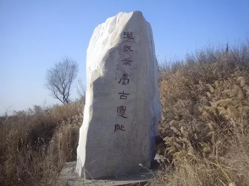 在河北黄骅市东北十五公里左右,有一处古遗址名曰武帝台,相传为汉武帝