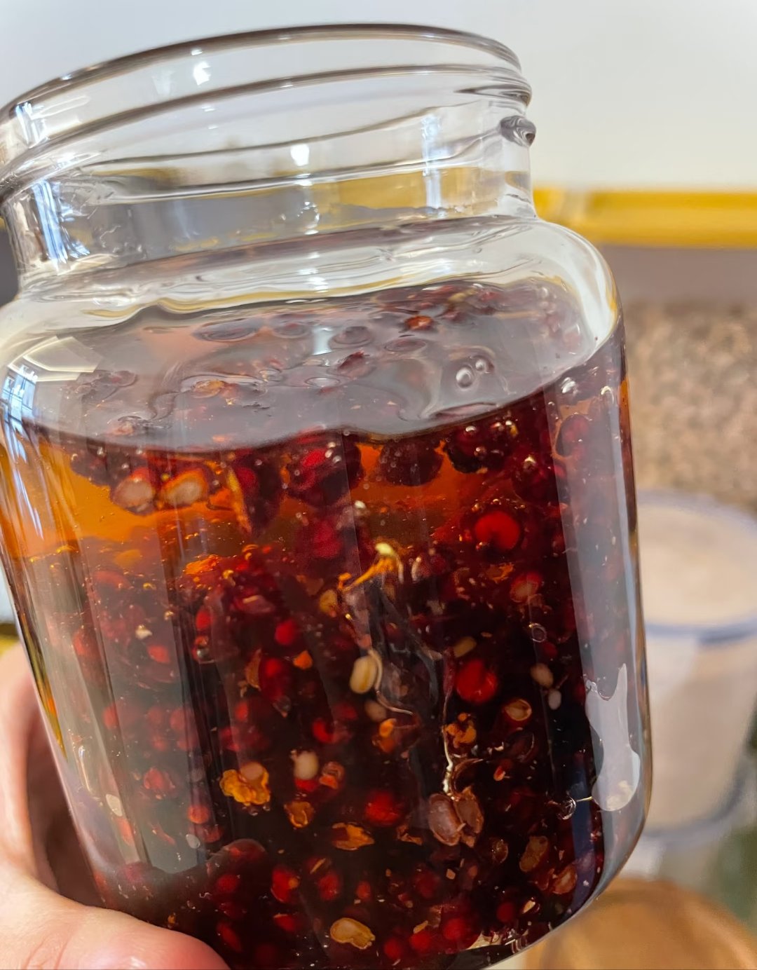 上周三半夜两点,我又被闺女踢被子的动静吵醒了