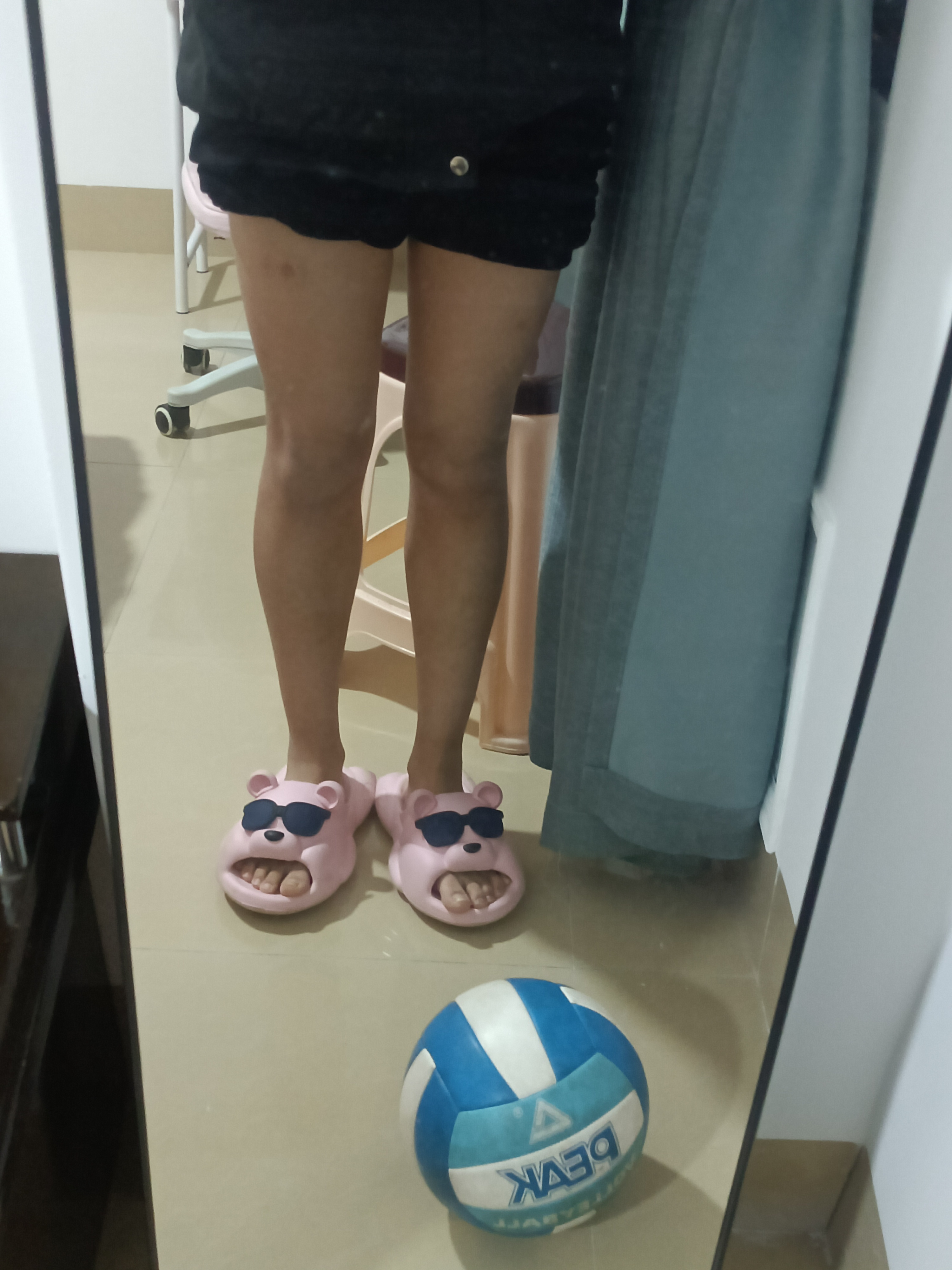 可是我的小腿和大腿一样粗,这种腿型有没有办法救啊,家人们!急!