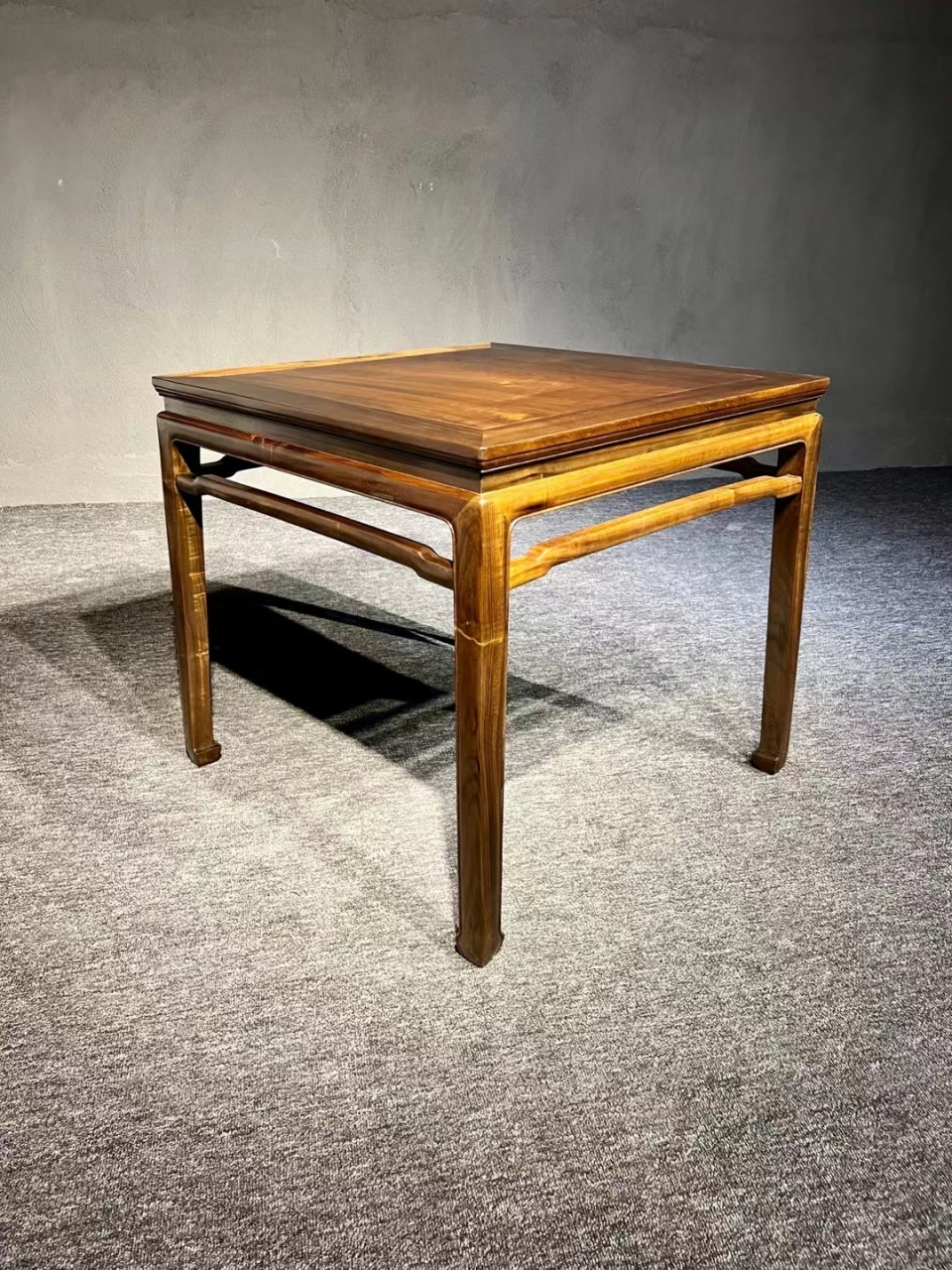 金丝楠乌木独板休闲桌