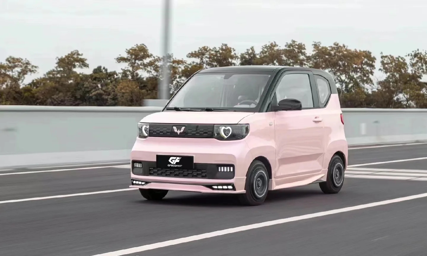 五菱宏光miniev是上汽通用五菱旗下五菱品牌的首款四座新能源车,于