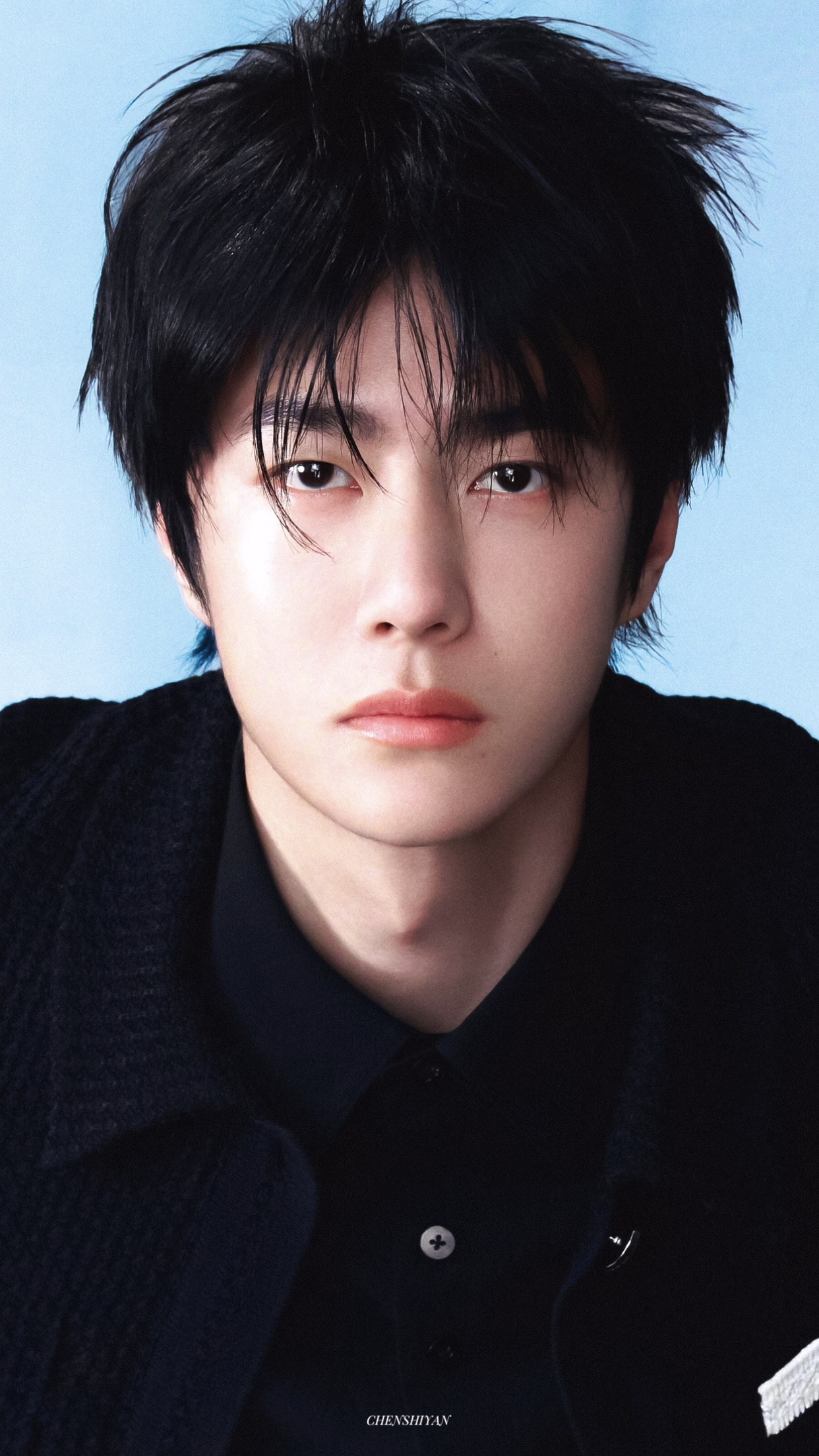 王一博elle七月刊封面# 沉静,矜贵,迷人!#王一博