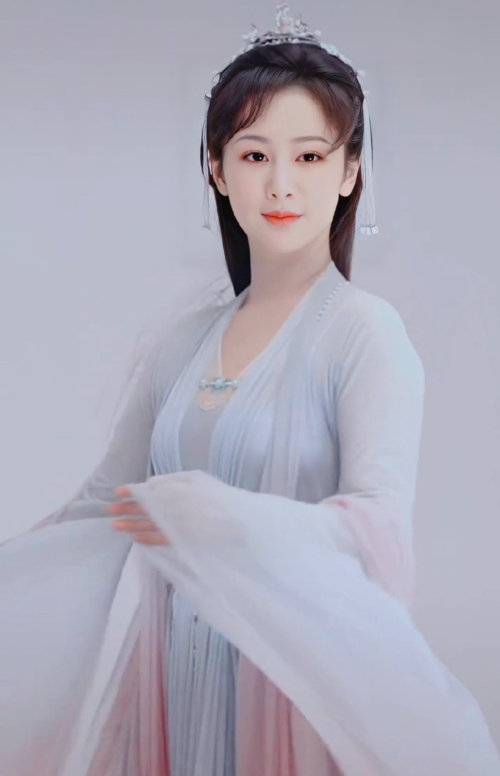 古装剧《嫡谋》正在接触杨紫,龚俊 改编自面北眉南同名小说 #嫡谋影视