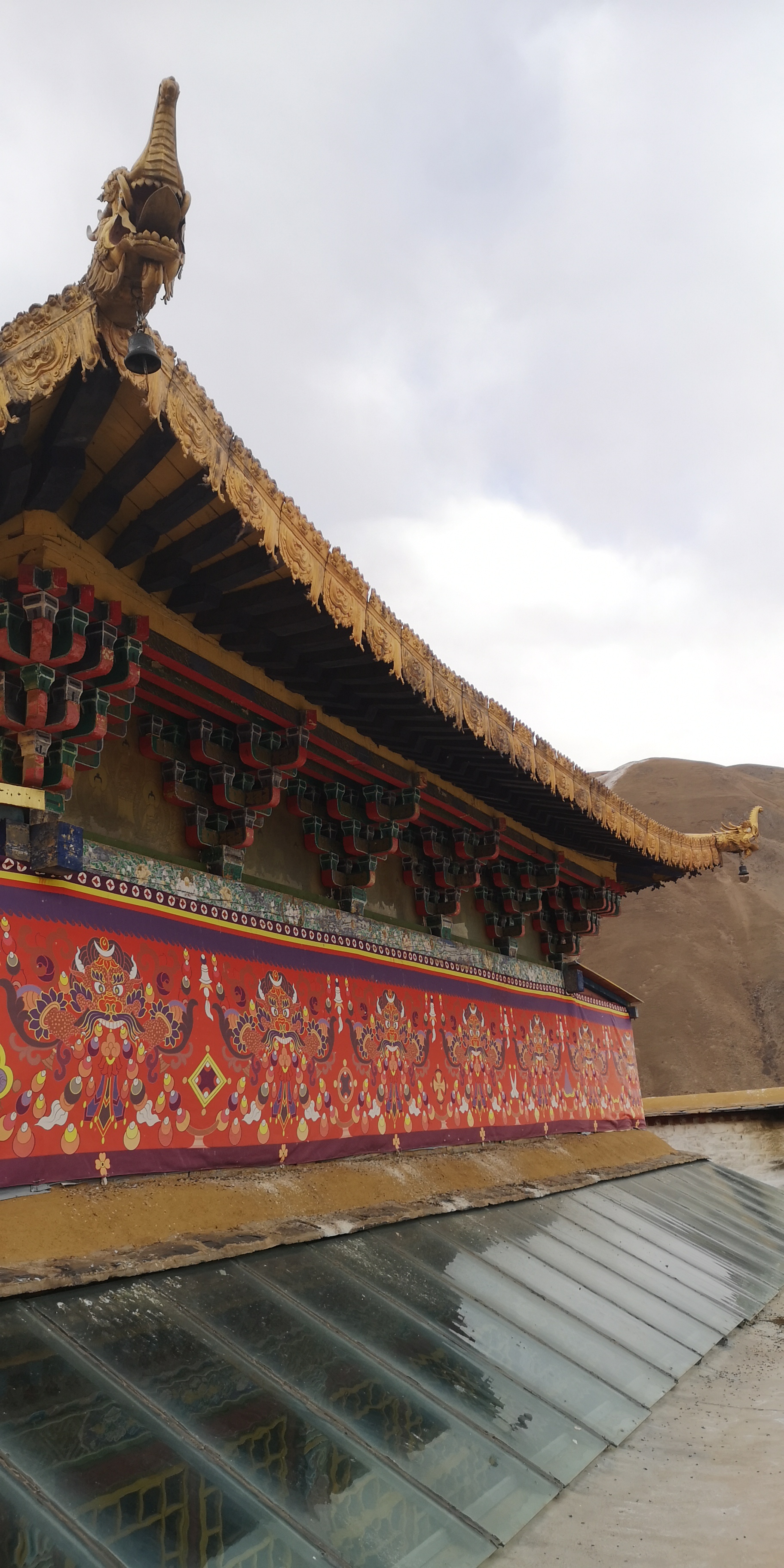 索县赞丹寺 小布达拉宫,外观壮美.