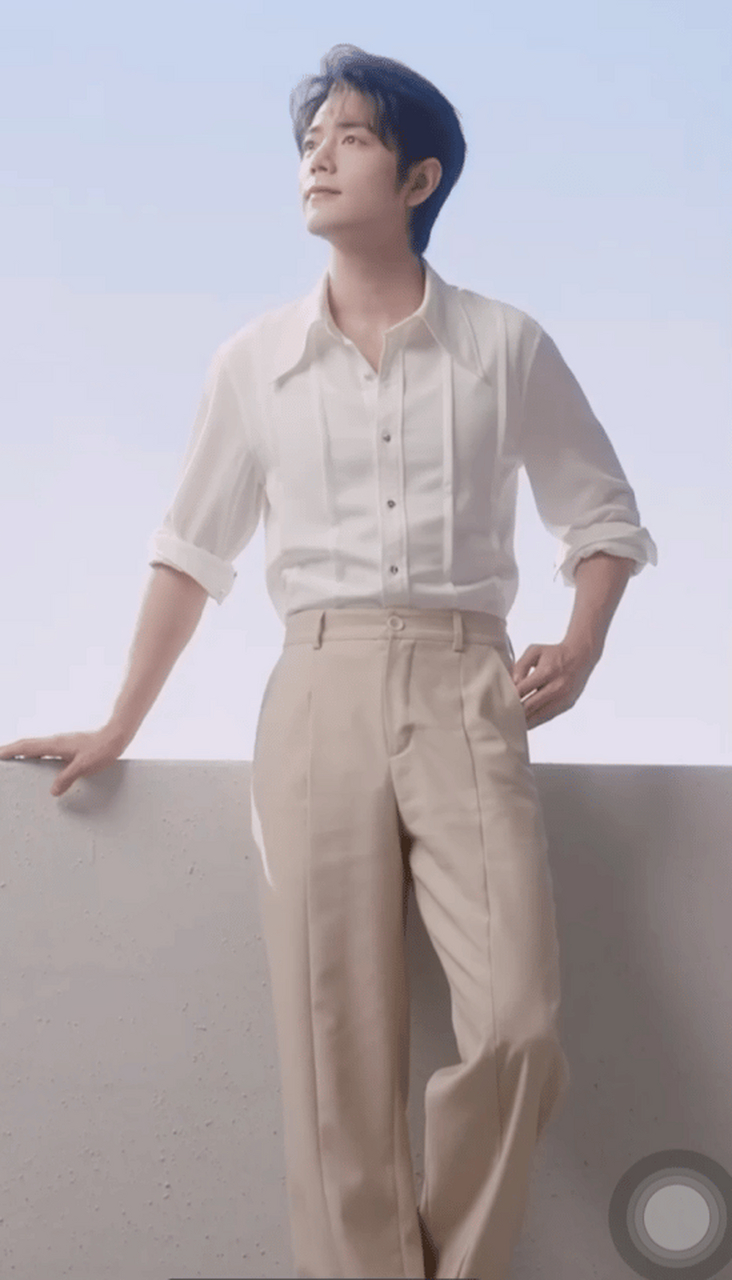 肖战# #肖战欧莱雅pro品牌代言人# 长头发战战也好帅哒@肖战