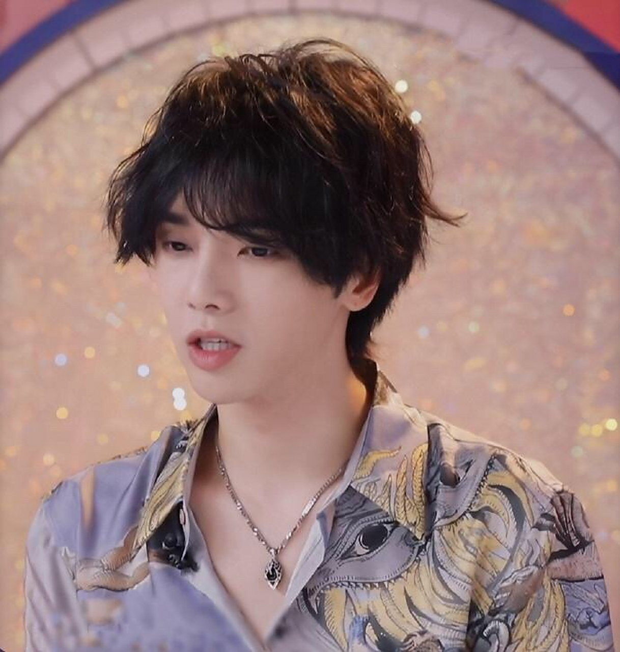 华晨宇头像 这么好看的头像,快get起来叭