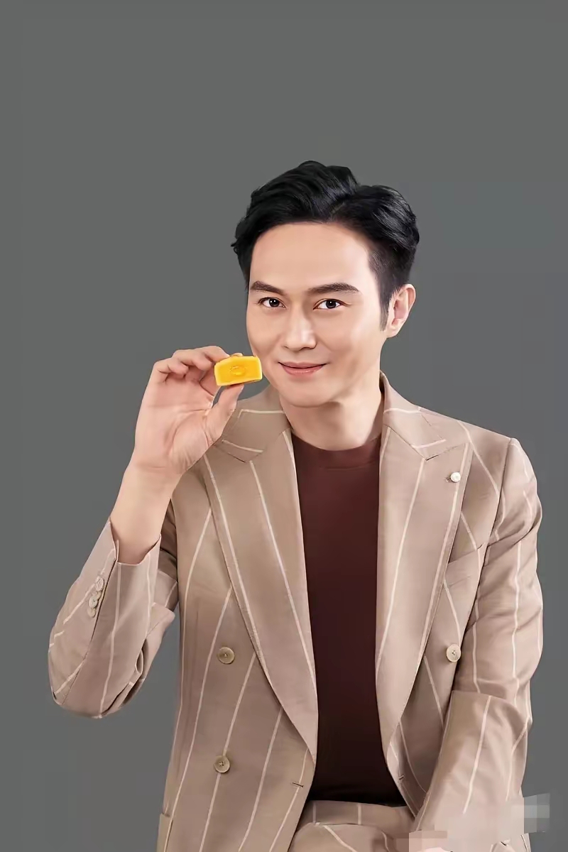 你们发现没,张智霖有一个弱点,可能这辈子都无法克服了,那就是,他演起